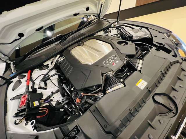 アウディ ＲＳ７　スポーツバック ４．０ ４ＷＤ R4年 (東海) 99