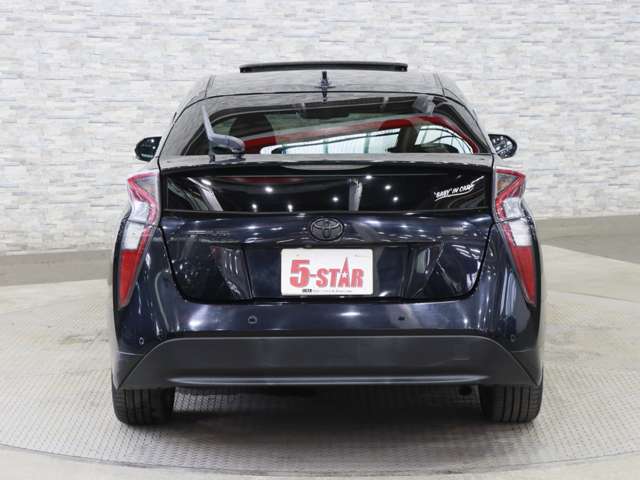 トヨタ プリウス １．８ Ａ プレミアム H29年 (関東) 99