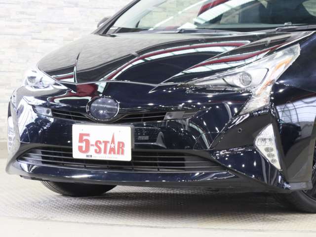 トヨタ プリウス １．８ Ａ プレミアム H29年 (関東) 99
