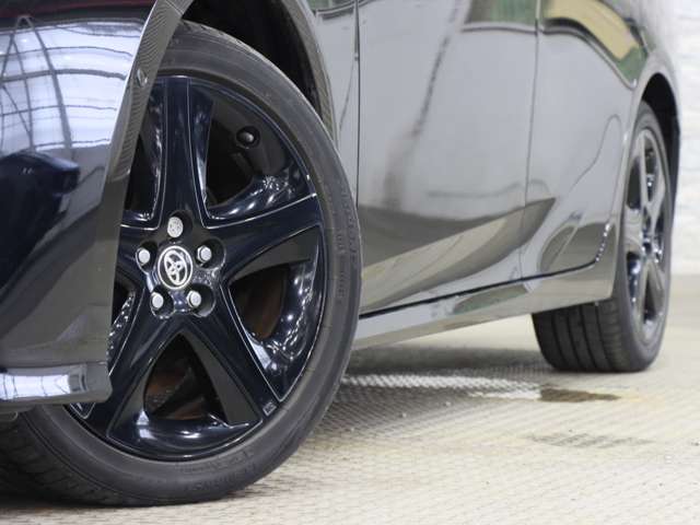 トヨタ プリウス １．８ Ａ プレミアム H29年 (関東) 99