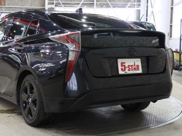 トヨタ プリウス １．８ Ａ プレミアム H29年 (関東) 99