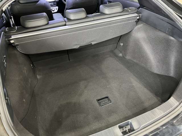 トヨタ プリウス １．８ Ａ プレミアム H29年 (関東) 99