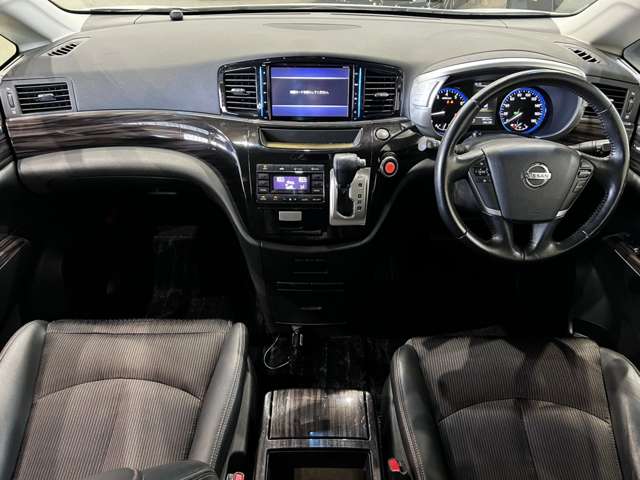 日産 エルグランド ２．５ ２５０ハイウェイスター H26年 (関東) 99