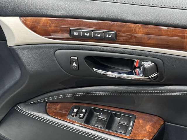 レクサス ＬＳ４６０ バージョンＬ H24年 (関東) 99