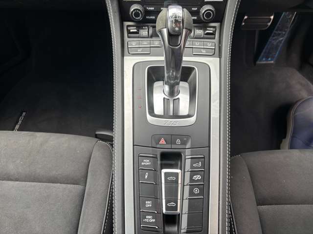 ポルシェ ７１８スパイダー ４．０ R3年 (関東) 99