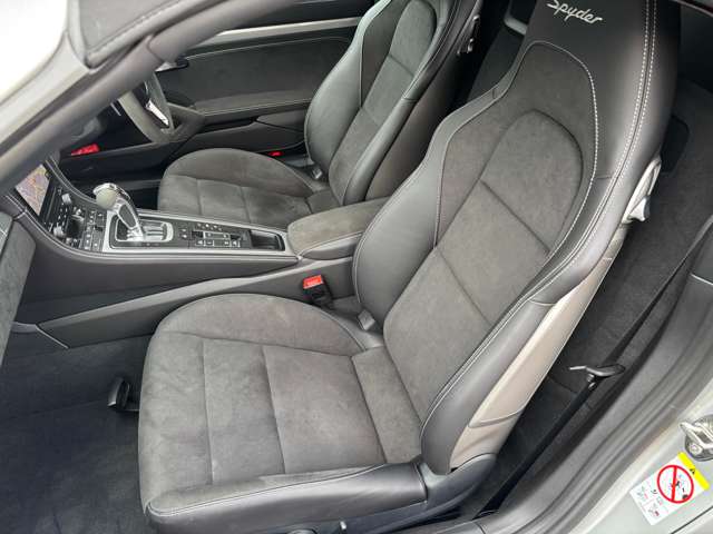 ポルシェ ７１８スパイダー ４．０ R3年 (関東) 99