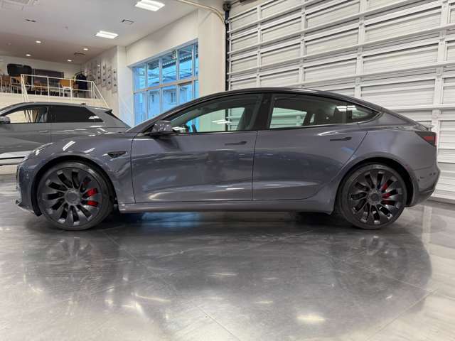 テスラ モデル３ パフォーマンスレンジ R4年 (関東) 99