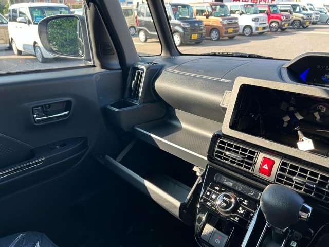 ダイハツ タント ６６０ カスタム Ｘ R7年 () 99