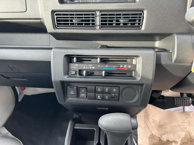 ダイハツ ハイゼットトラック ６６０ スタンダード ３方開 ４ＷＤ R7年 () 99