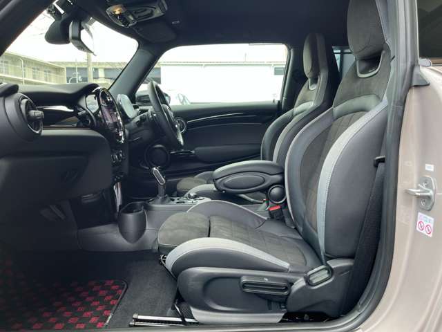 ミニ ミニ ジョン・クーパー・ワークス ３ドア R4年 (近畿) 99