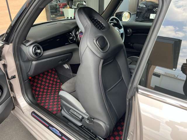 ミニ ミニ ジョン・クーパー・ワークス ３ドア R4年 (近畿) 99