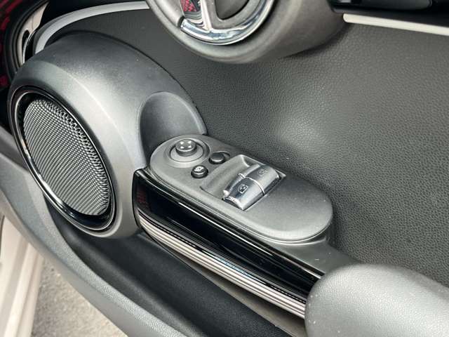 ミニ ミニ ジョン・クーパー・ワークス ３ドア R4年 (近畿) 99