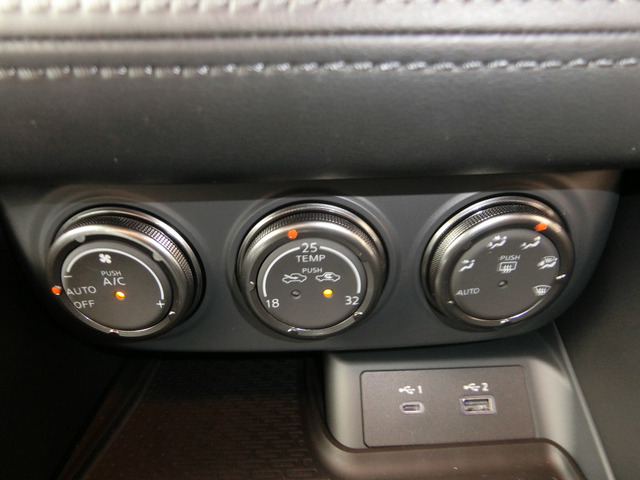 日産 フェアレディＺ ３．０ バージョン ＳＴ R6年 (中国) 99