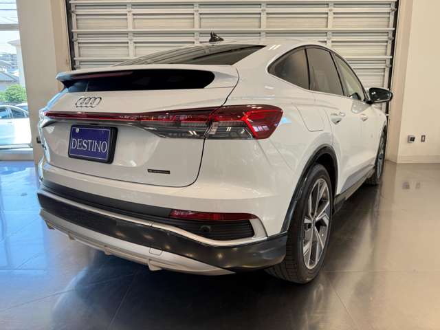 アウディ Ｑ４　ｅ−トロン　スポーツバック ４０　Ｓライン R5年 (関東) 99