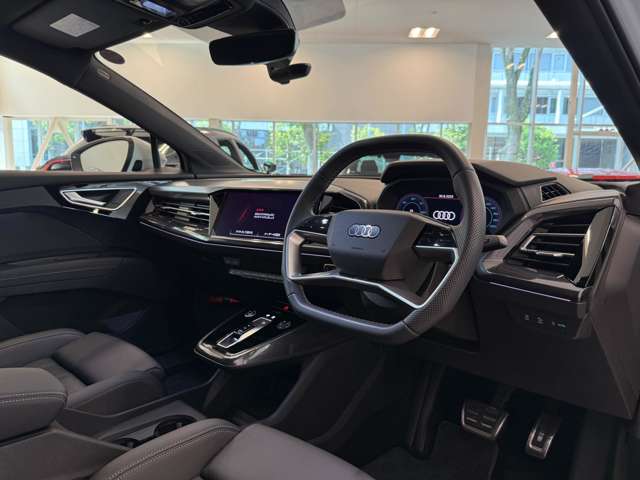 アウディ Ｑ４　ｅ−トロン　スポーツバック ４０　Ｓライン R5年 (関東) 99