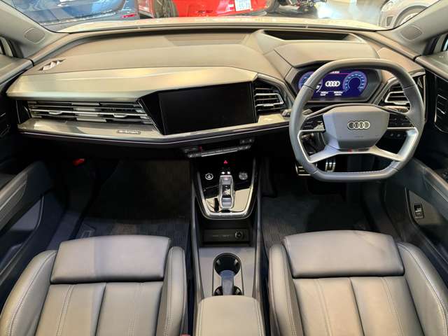 アウディ Ｑ４　ｅ−トロン　スポーツバック ４０　Ｓライン R5年 (関東) 99