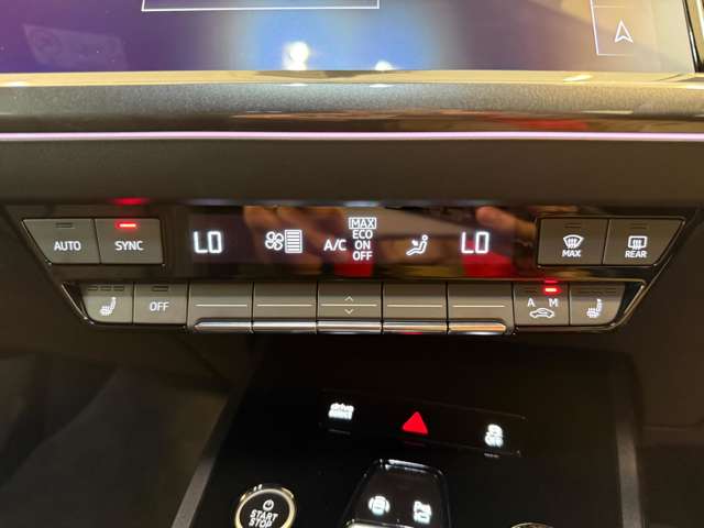 アウディ Ｑ４　ｅ−トロン　スポーツバック ４０　Ｓライン R5年 (関東) 99