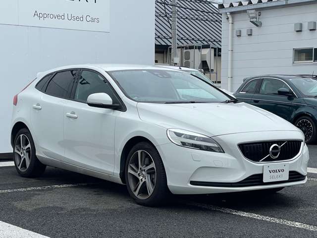 ボルボ Ｖ４０ Ｄ４ モメンタム ディーゼルターボ H28年 (東北) 99