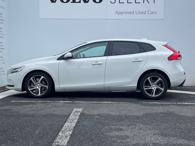 ボルボ Ｖ４０ Ｄ４ モメンタム ディーゼルターボ H28年 (東北) 99