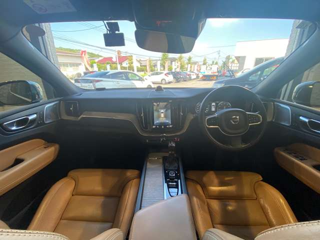 ボルボ ＸＣ６０ Ｔ５ ＡＷＤ インスクリプション ４ＷＤ H29年 (九州・沖縄) 99
