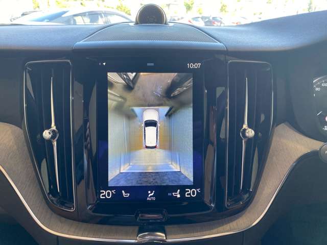 ボルボ ＸＣ６０ Ｔ５ ＡＷＤ インスクリプション ４ＷＤ H29年 (九州・沖縄) 99