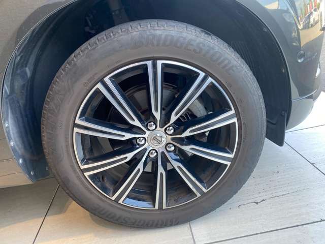 ボルボ ＸＣ６０ Ｔ５ ＡＷＤ インスクリプション ４ＷＤ H29年 (九州・沖縄) 99