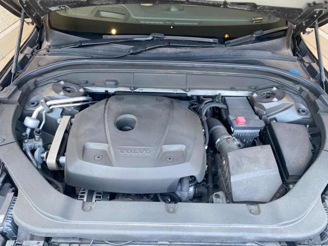 ボルボ ＸＣ６０ Ｔ５ ＡＷＤ インスクリプション ４ＷＤ H29年 (九州・沖縄) 99
