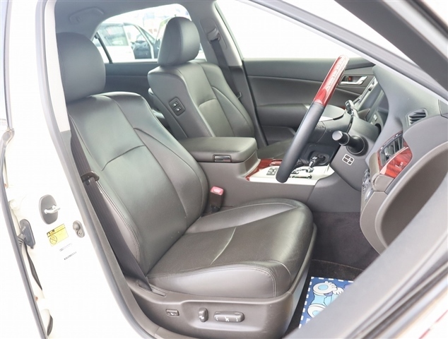 トヨタ クラウン　ハイブリッド ３．５ Ｇパッケージ H24年 (関東) 99