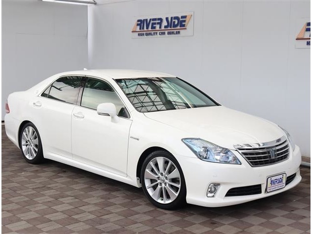 トヨタ クラウン　ハイブリッド ３．５ Ｇパッケージ H24年 (関東) 99