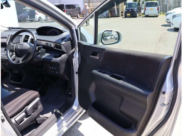 ホンダ フリード １．５ Ｇ ジャストセレクション H27年 (関東) 99