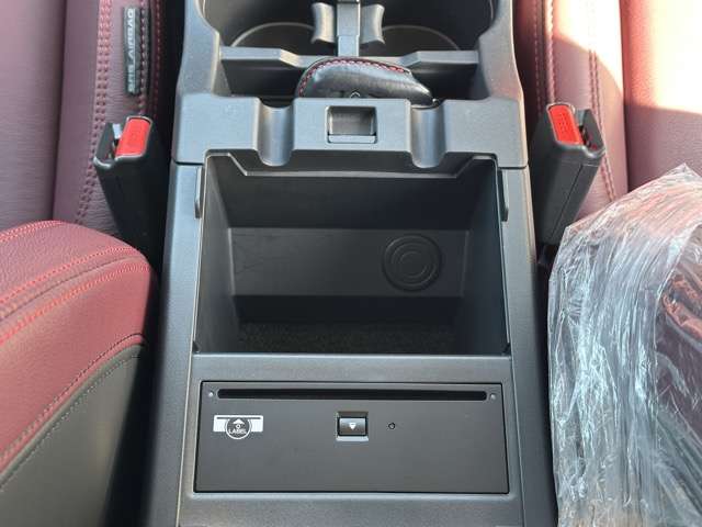 スバル レヴォーグ ２．４ ＳＴＩ スポーツＲ ＥＸ ４ＷＤ R4年 (東海) 99