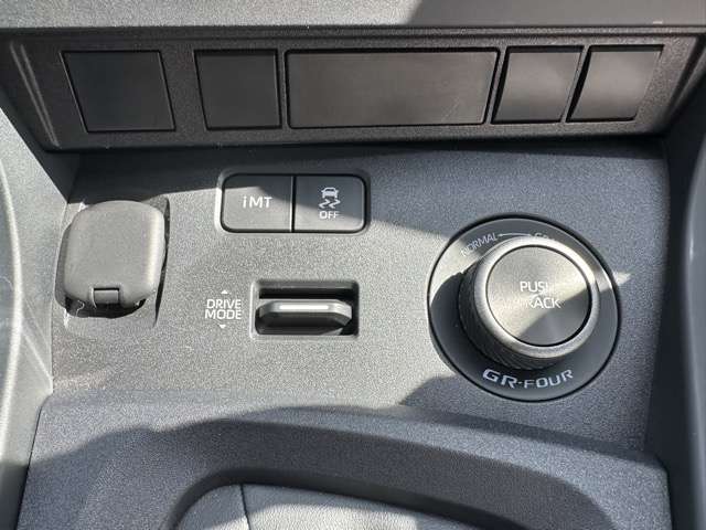 トヨタ ＧＲヤリス １．６ ＲＣ ４ＷＤ R6年 (東海) 99