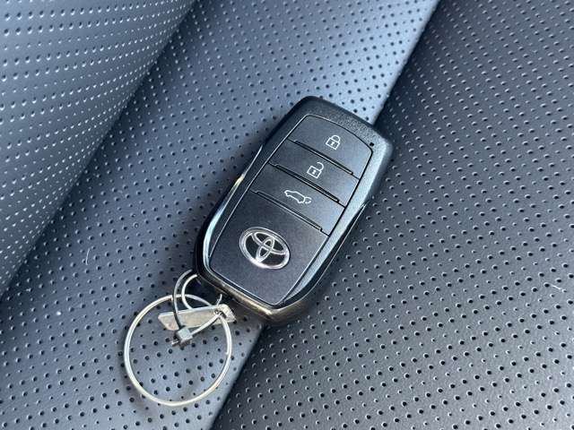 トヨタ ハリアー　ハイブリッド ２．５ ハイブリッド Ｅ－ＦＯＵＲ Ｚ レザーパッケージ ４ＷＤ R6年 (東海) 99