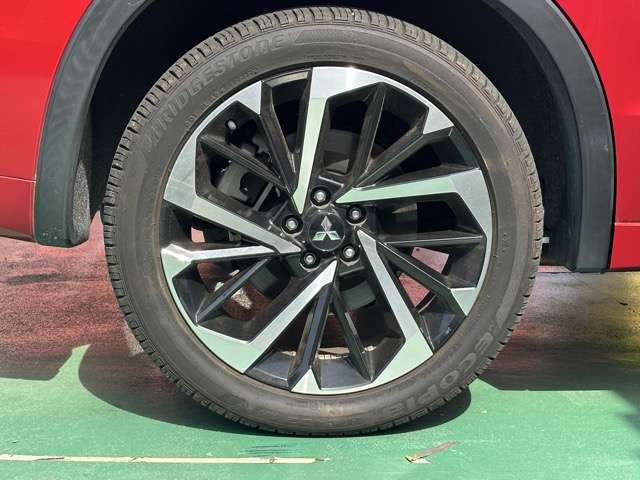 三菱 アウトランダーＰＨＥＶ ＰＨＥＶ ２．４ Ｐ ４ＷＤ R4年 (東海) 99