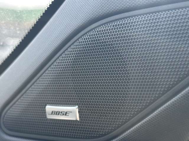 三菱 アウトランダーＰＨＥＶ ＰＨＥＶ ２．４ Ｐ ４ＷＤ R4年 (東海) 99