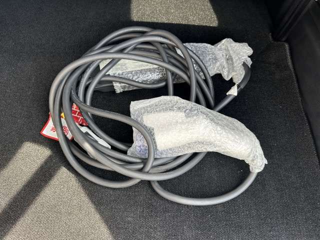 三菱 アウトランダーＰＨＥＶ ＰＨＥＶ ２．４ Ｐ ４ＷＤ R4年 (東海) 99