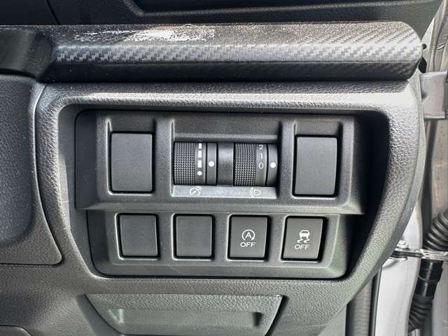 スバル インプレッサスポーツ １．６ Ｉ－Ｌ アイサイト ４ＷＤ R2年 (東海) 99