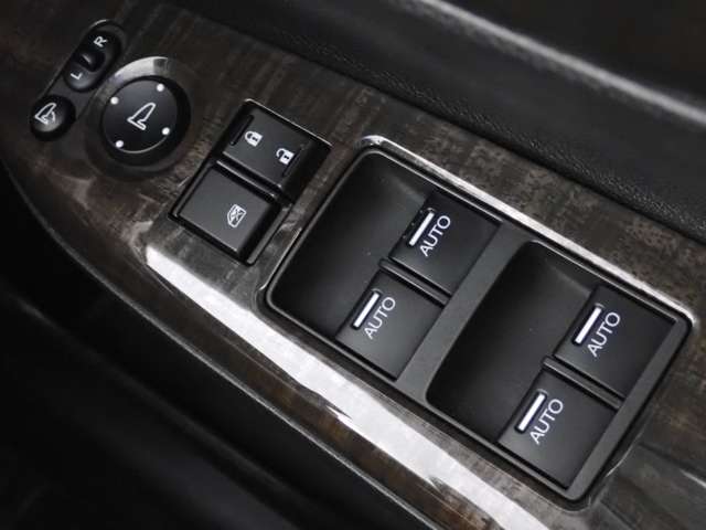 ホンダ アコード　ハイブリッド ２．０ ＥＸ H28年 (関東) 99