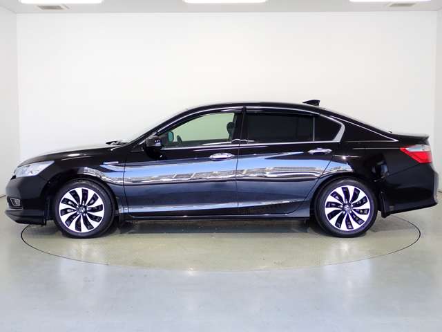 ホンダ アコード　ハイブリッド ２．０ ＥＸ H28年 (関東) 99