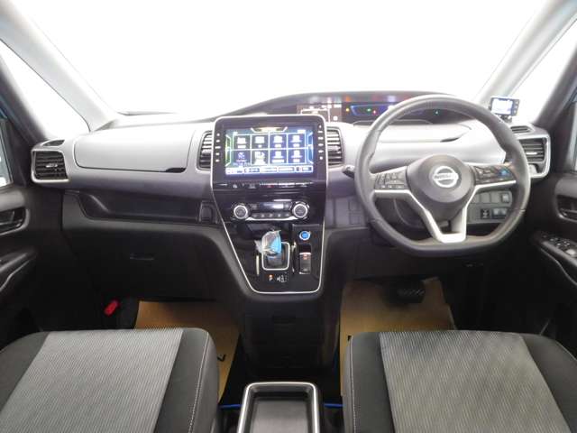 日産 セレナ １．２ Ｅ－ＰＯＷＥＲ ハイウェイスター Ｖ R2年 (九州・沖縄) 99