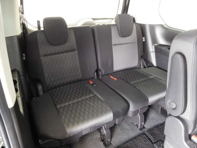 日産 セレナ １．２ Ｅ－ＰＯＷＥＲ ハイウェイスター Ｖ R2年 (九州・沖縄) 99