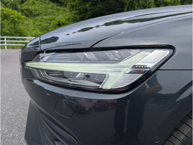 ボルボ Ｖ６０ Ｔ５　モメンタム R2年 (東北) 99