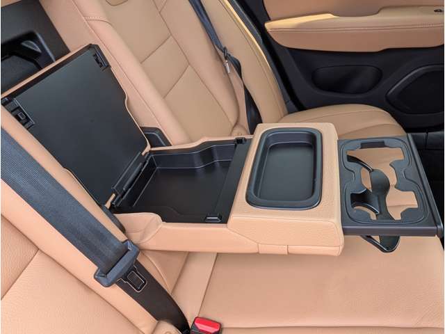 ボルボ Ｖ６０ Ｔ５　モメンタム R2年 (東北) 99