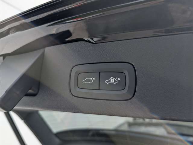 ボルボ Ｖ６０ Ｔ５　インスクリプション R1年 (東北) 99