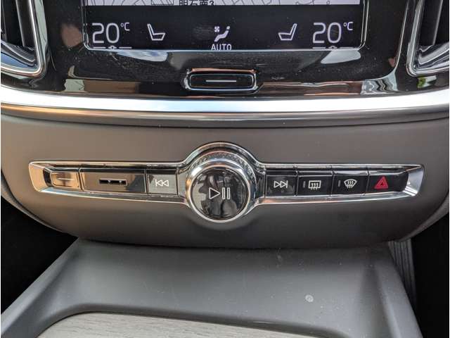 ボルボ Ｖ６０ Ｔ５　インスクリプション R1年 (東北) 99