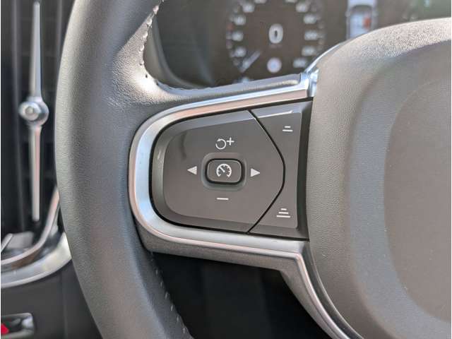 ボルボ Ｖ６０ Ｔ５　インスクリプション R1年 (東北) 99