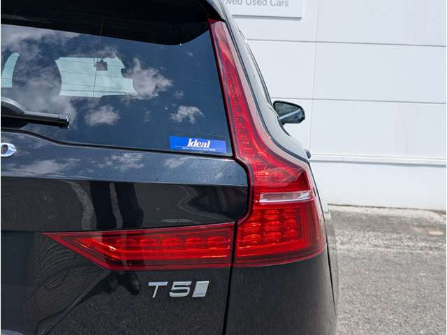 ボルボ Ｖ６０ Ｔ５　インスクリプション R1年 (東北) 99