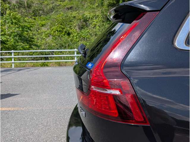 ボルボ Ｖ６０ Ｔ５　インスクリプション R1年 (東北) 99