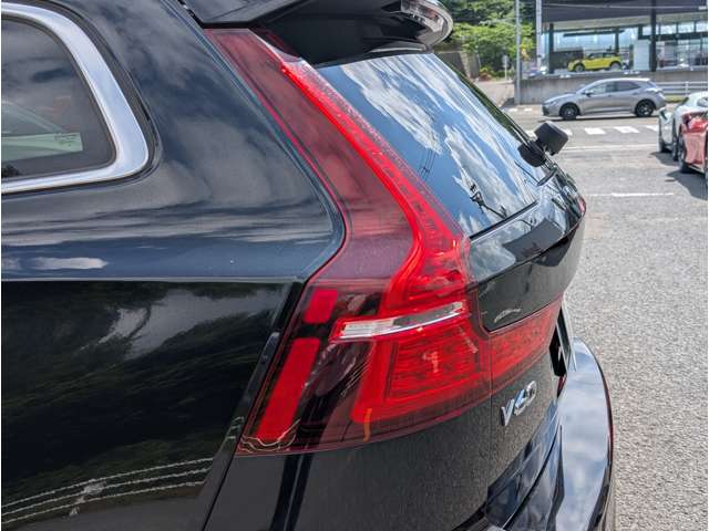 ボルボ Ｖ６０ Ｔ５　インスクリプション R1年 (東北) 99