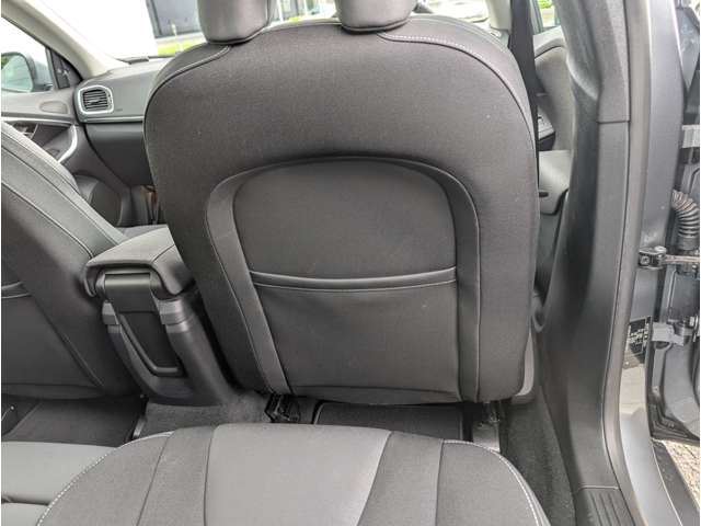 ボルボ Ｖ４０ Ｄ４ ダイナミック エディション ディーゼルターボ H30年 (東北) 99